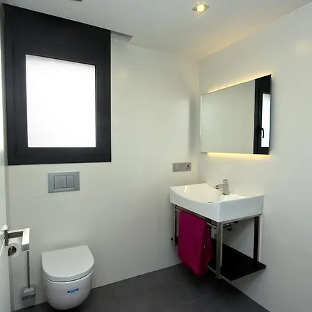 Inmosantos Nuria Apartment Roses