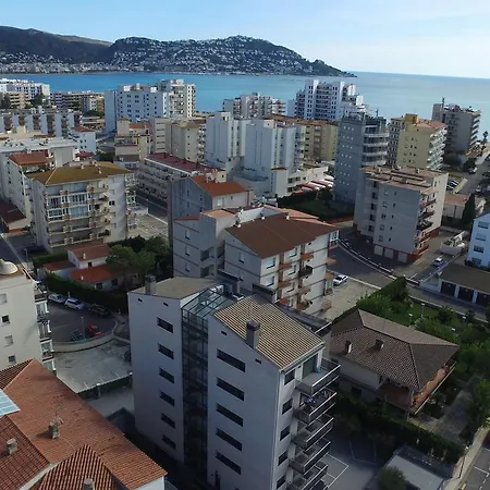 Inmosantos Nuria Apartment *